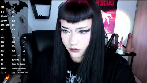 Snapshot of cristal_kosh chatting on 11-12-25, 06:30 Cris online show from 11-12-25, 06:30