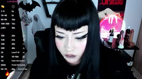 Cris online show from 03-26-26, 08:25