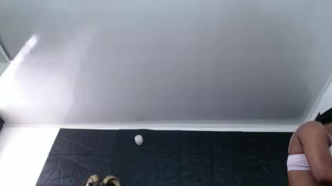 Hanna  online show from 10-11-25, 03:21