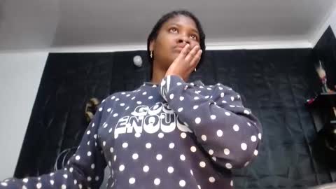 Snapshot of cristal_smith06 chatting on 04-25-26, 10:51 Hanna online show from 04-25-26, 10:51