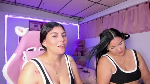 cristal_smith20 online show from 04-03-26, 01:36