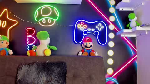 Nicole  Connection time 220pm-910pmCol online show from 02-04-25, 08:06