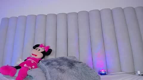 Nicole  Connection time 220pm-910pmCol online show from 02-11-25, 10:28