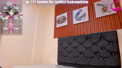 Snapshot of cristale69 chatting on 10-15-25, 02:33 cristale69 online show from 10-15-25, 02:33