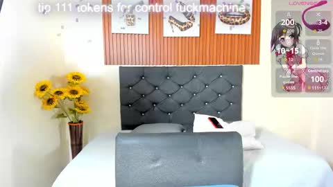 Snapshot of cristale69 chatting on 10-25-25, 02:52 cristale69 online show from 10-25-25, 02:52