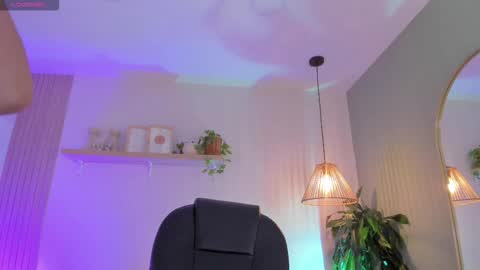 cristalfoxy_ online show from 02-10-26, 08:13