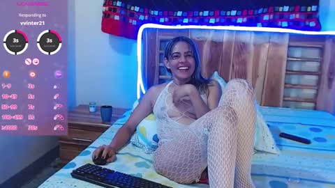 Snapshot of cristall_dulce_ chatting on 12-12-24, 11:25 cristall online show from 12-12-24, 11:25