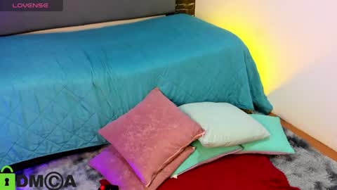 cristal acosta online show from 05-09-26, 07:41