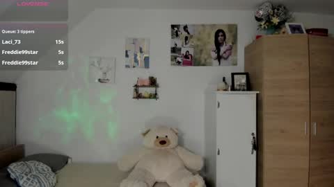 veronika online show from 05-23-26, 05:12