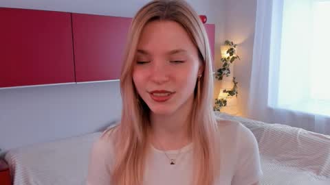 Cristas online show from 03-24-26, 01:16