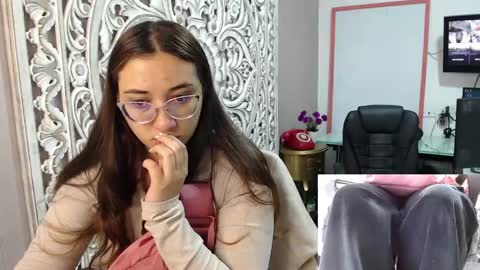 you can call me your sweettie assistant   online show from 01-07-25, 11:58