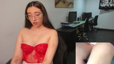 you can call me your sweettie assistant   online show from 01-09-25, 03:01