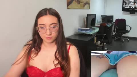 you can call me your sweettie assistant   online show from 01-14-25, 06:07