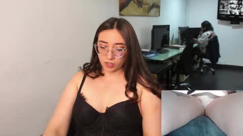 you can call me your sweettie assistant   online show from 01-17-25, 06:12
