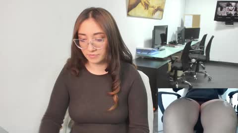 you can call me your sweettie assistant   online show from 01-29-25, 03:26