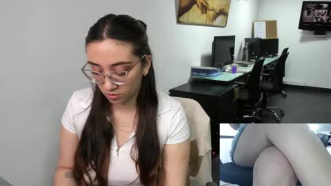 you can call me your sweettie assistant   online show from 01-31-25, 03:22