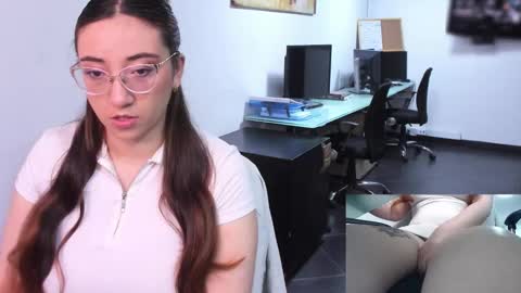 you can call me your sweettie assistant   online show from 02-09-25, 03:12