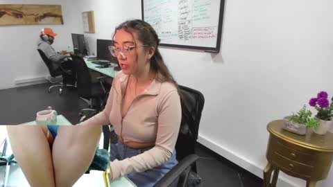 you can call me your sweettie assistant   online show from 03-03-25, 03:20