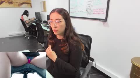 you can call me your sweettie assistant   online show from 03-05-25, 06:01