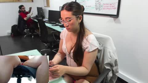you can call me your sweettie assistant   online show from 03-07-25, 06:00