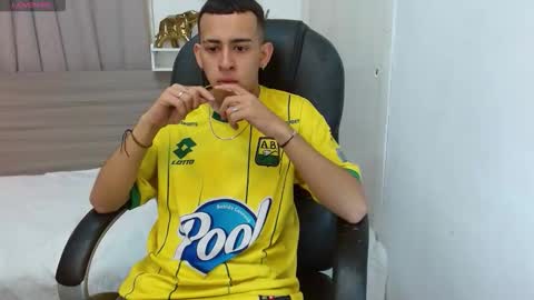 Cristhofer online show from 02-11-26, 03:55