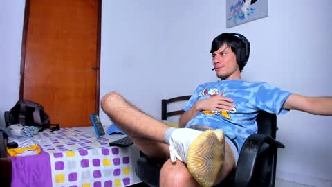 Cristian  online show from 12-23-24, 01:51