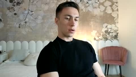 Snapshot of cristianovilla chatting on 05-01-26, 06:56 CristianoHailey online show from 05-01-26, 06:56