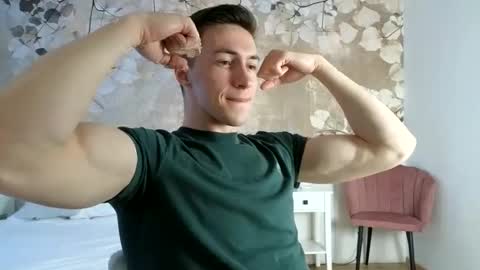 Snapshot of cristianovilla chatting on 05-02-26, 04:23 CristianoHailey online show from 05-02-26, 04:23