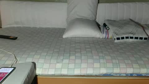 cristianrr184034 online show from 02-01-26, 08:07