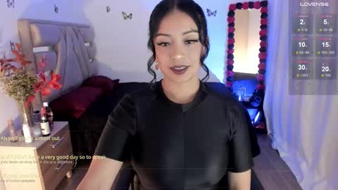 Snapshot of cristie_ortiz chatting on 02-11-26, 12:04 Cristina online show from 02-11-26, 12:04