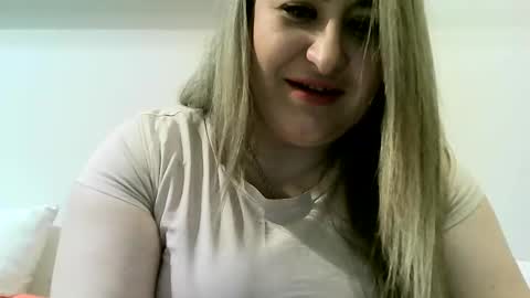 Snapshot of cristina20021991 chatting on 01-03-25, 11:23 cristina20021991 online show from 01-03-25, 11:23