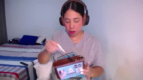 Snapshot of cristina_ford chatting on 03-19-26, 02:48 Cristina online show from 03-19-26, 02:48