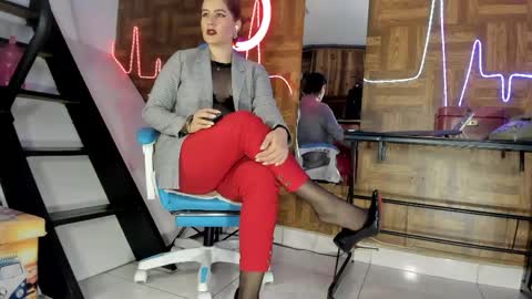 Snapshot of cristinavanegas chatting on 04-22-26, 09:38 Julieta online show from 04-22-26, 09:38