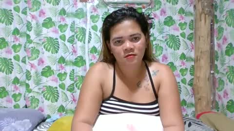 Snapshot of cristine316 chatting on 02-19-25, 10:23 cristine316 online show from 02-19-25, 10:23