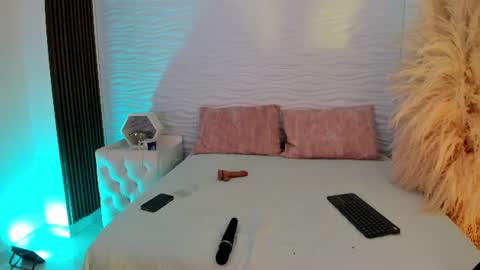 CristineRain online show from 06-19-26, 06:40