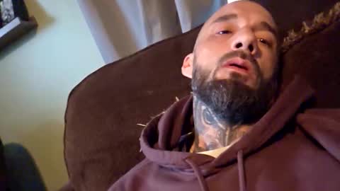 Snapshot of cristo8inch chatting on 12-19-25, 05:42 cristo8inch online show from 12-19-25, 05:42