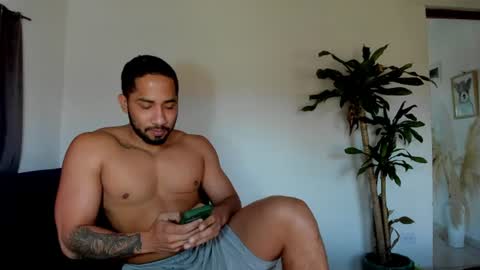 Snapshot of cristobal12cock chatting on 06-27-26, 03:06 Cristian online show from 06-27-26, 03:06