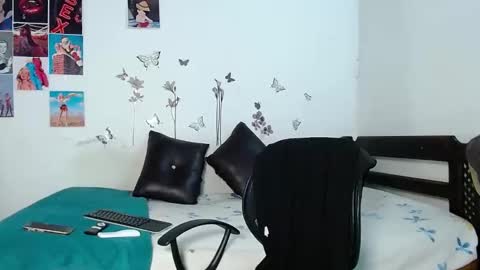 Cristofer online show from 02-15-25, 01:42