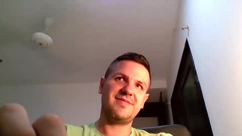 cristopher3042 online show from 11-19-25, 03:06