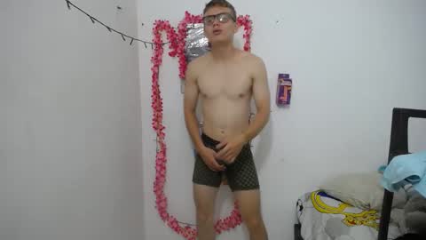 Snapshot of cristopher_2004 chatting on 03-05-25, 02:36 cristopher_2004 online show from 03-05-25, 02:36