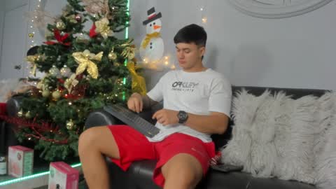 Cristopher online show from 12-16-24, 01:32
