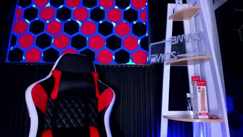 Cristopher  online show from 04-15-26, 04:47