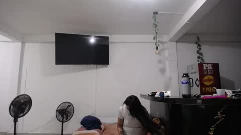 crisyoha4020 online show from 10-25-25, 10:59