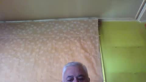 Snapshot of crmperez chatting on 12-24-24, 06:50 crmperez online show from 12-24-24, 06:50