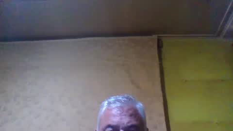 Snapshot of crmperez chatting on 12-25-24, 04:01 crmperez online show from 12-25-24, 04:01