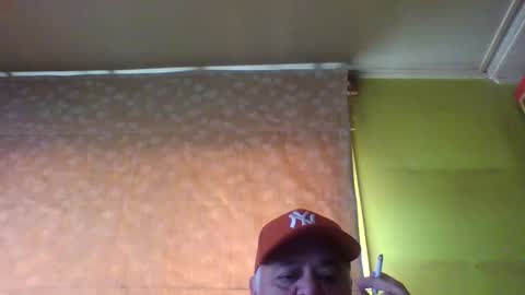 Snapshot of crmperez chatting on 12-31-24, 07:29 crmperez online show from 12-31-24, 07:29