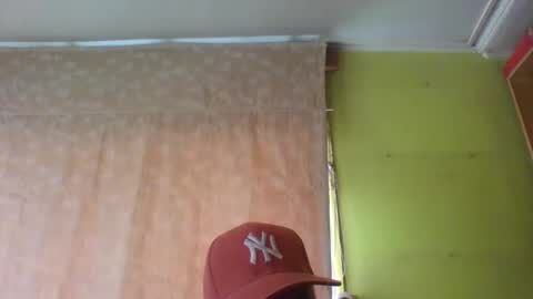 Snapshot of crmperez chatting on 01-16-26, 07:07 crmperez online show from 01-16-26, 07:07