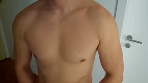 Snapshot of cro206cro chatting on 12-12-24, 10:13 cro206cro online show from 12-12-24, 10:13