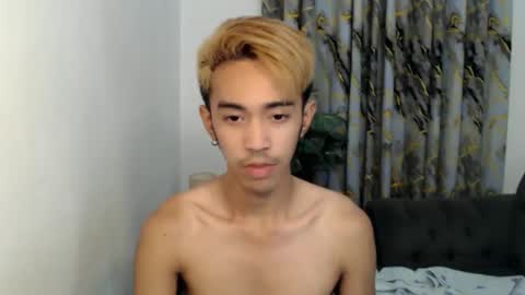 Snapshot of crocodale chatting on 11-21-25, 10:03 crocodale online show from 11-21-25, 10:03