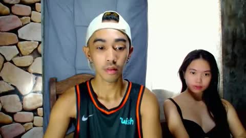 Snapshot of crocodale chatting on 12-14-25, 11:31 crocodale online show from 12-14-25, 11:31